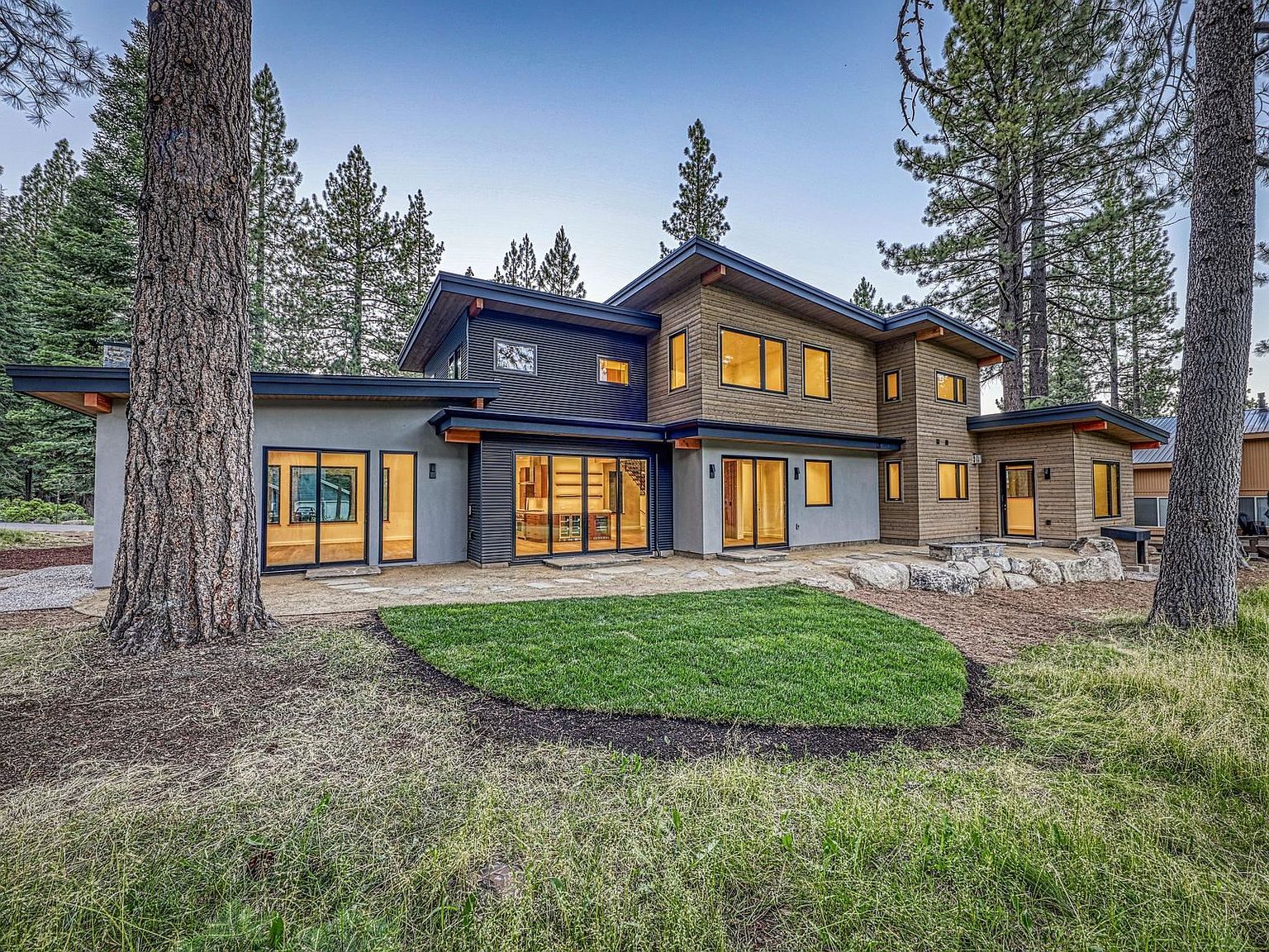 415 Lodgepole, Truckee, CA, 96161 - 3
