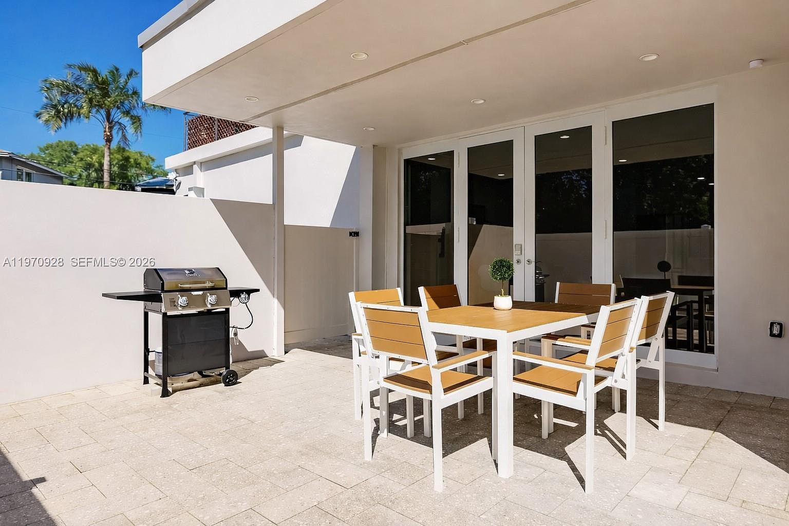 417 SW 15th St, Fort Lauderdale, FL, 33315 - 3