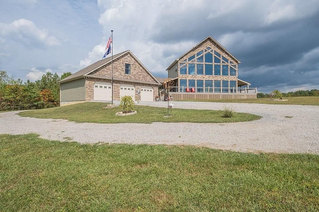 Short-term rental for sale at 4700 Honey Creek Loop Rd, Robbins, TN, 37852