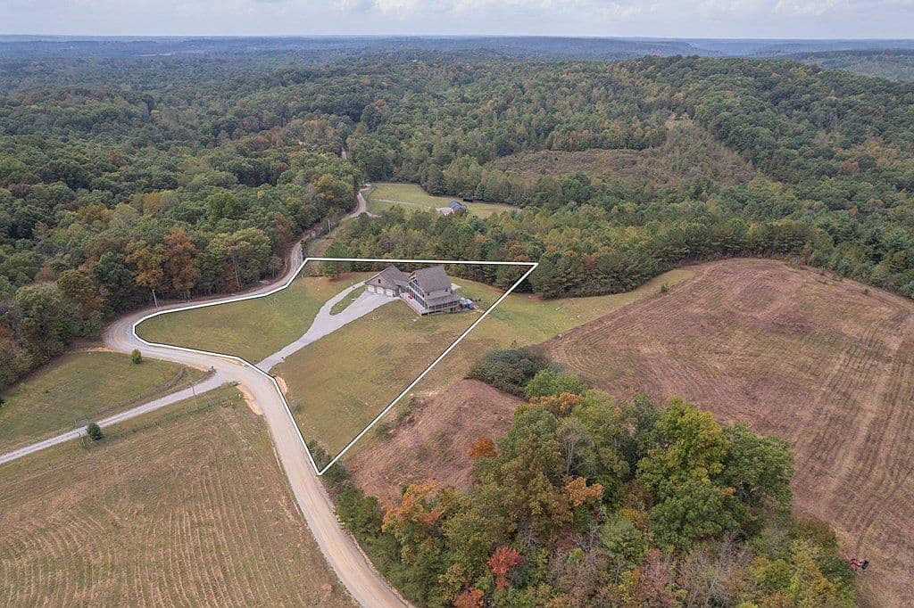 4700 Honey Creek Loop Rd, Robbins, TN, 37852 - 5