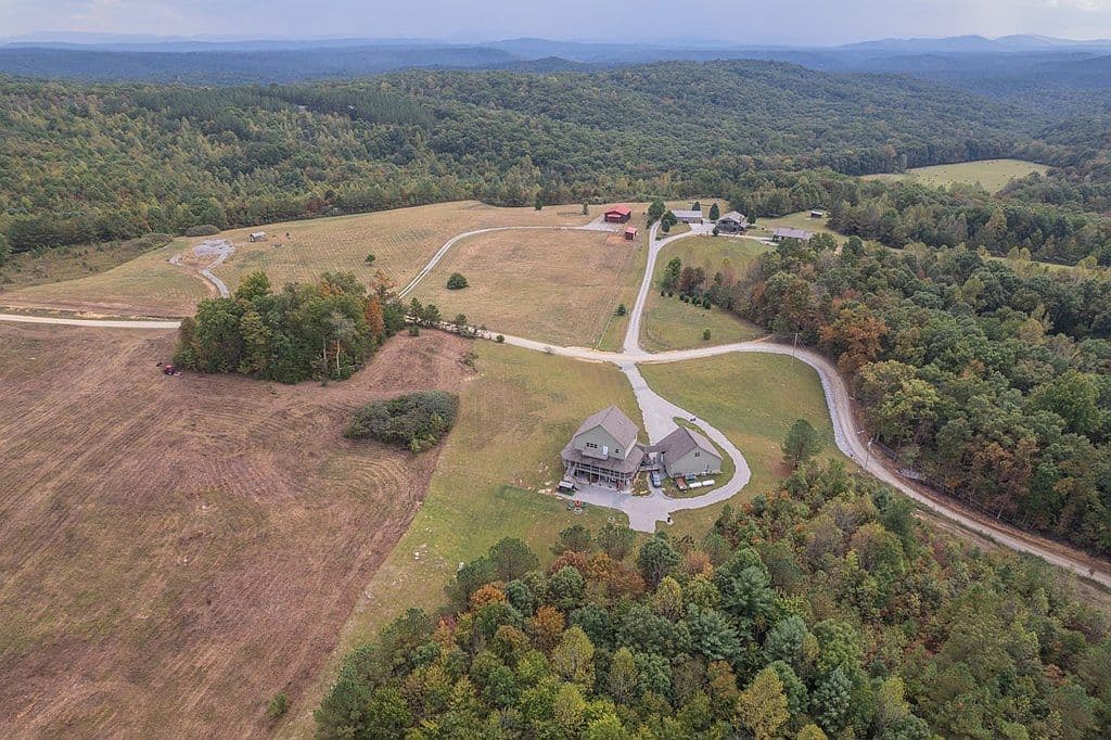 4700 Honey Creek Loop Rd, Robbins, TN, 37852 - 4