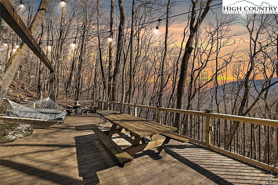 556/558 Thorncliff Drive, Banner Elk, NC, 28604 - 4