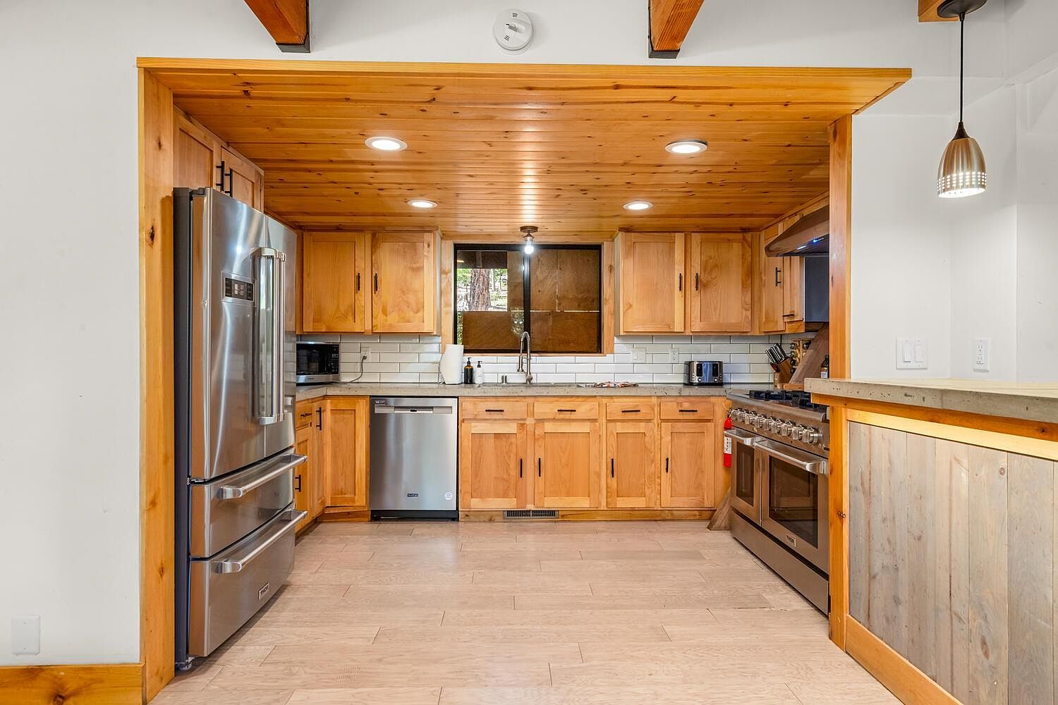 573 Granite Rd, Carnelian Bay, CA, 96140 - 5