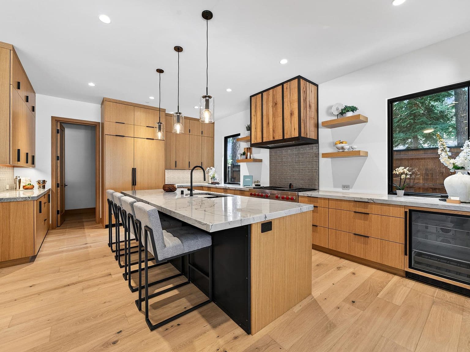 5827 N Lake Blvd, Carnelian Bay, CA, 96140 - 2