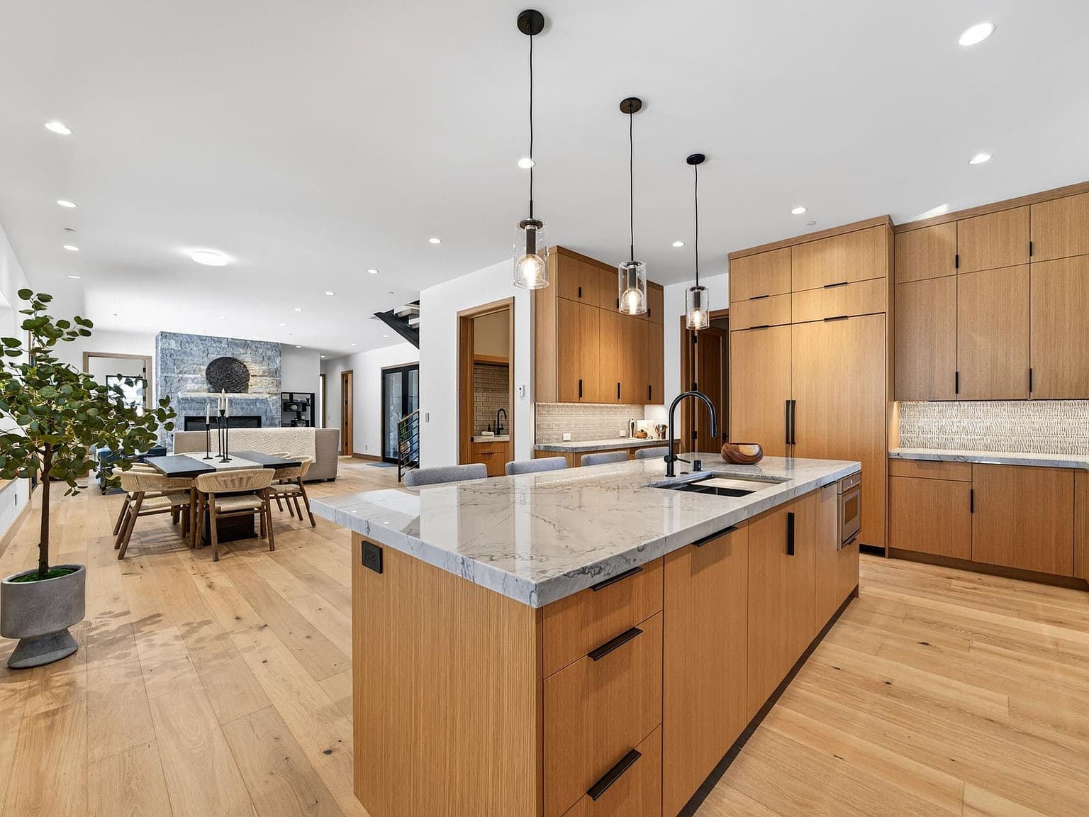 5827 N Lake Blvd, Carnelian Bay, CA, 96140 - 3
