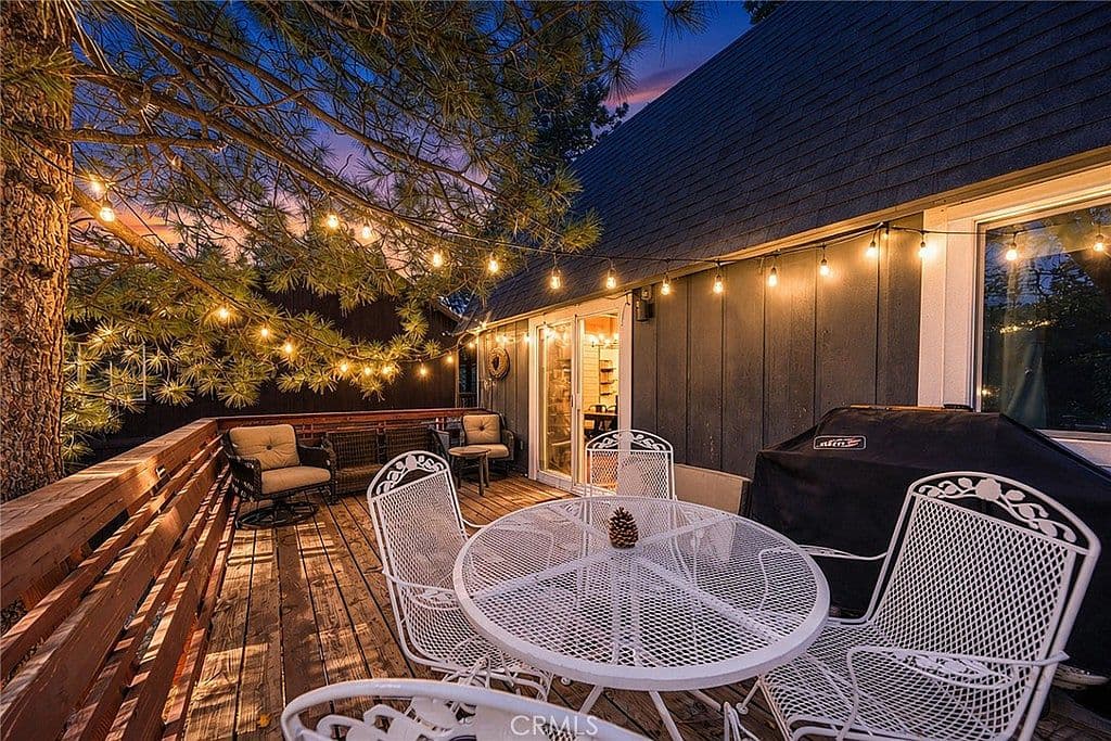 594 Villa Grove Ave, Big Bear City, CA, 92314 - 3