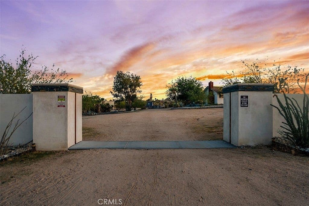 59427 La Crescenta Dr, Yucca Valley, CA, 92284 - 5