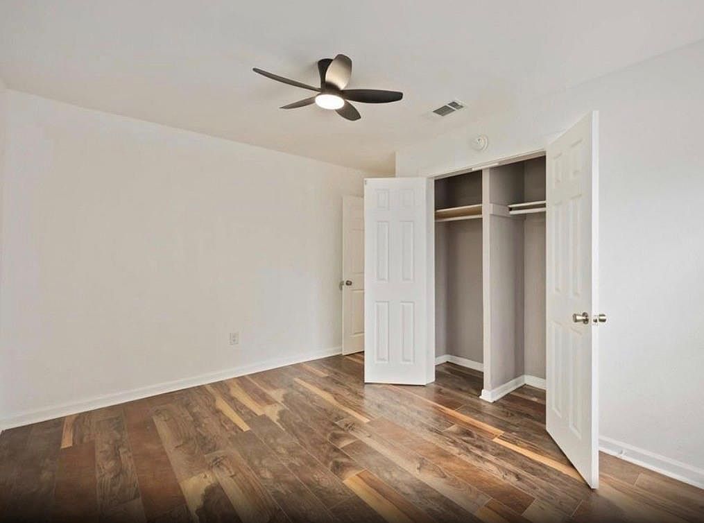 6043 Lyndhurst Dr, Houston, TX, 77033 - 4