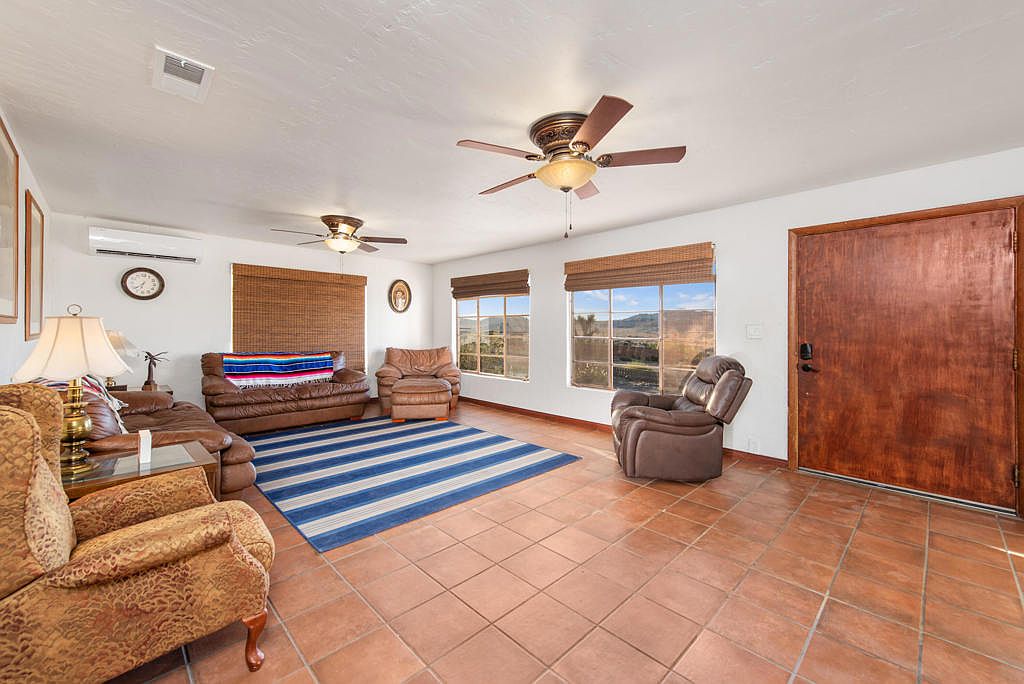 61815 Alta Vista Dr, Joshua Tree, CA, 92252 - 3