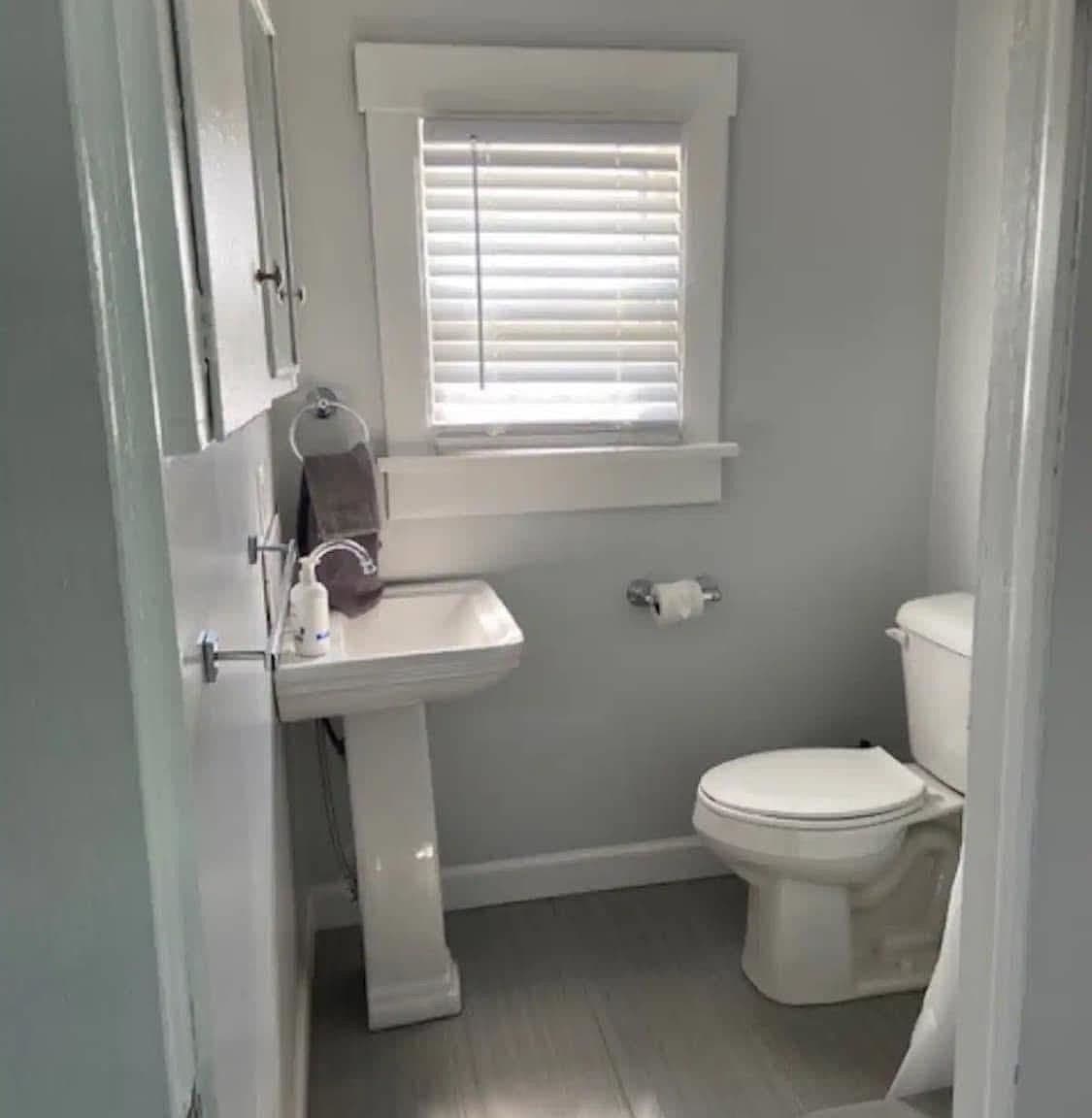 634 E 1st St, Russell, KS, 67665 - 5