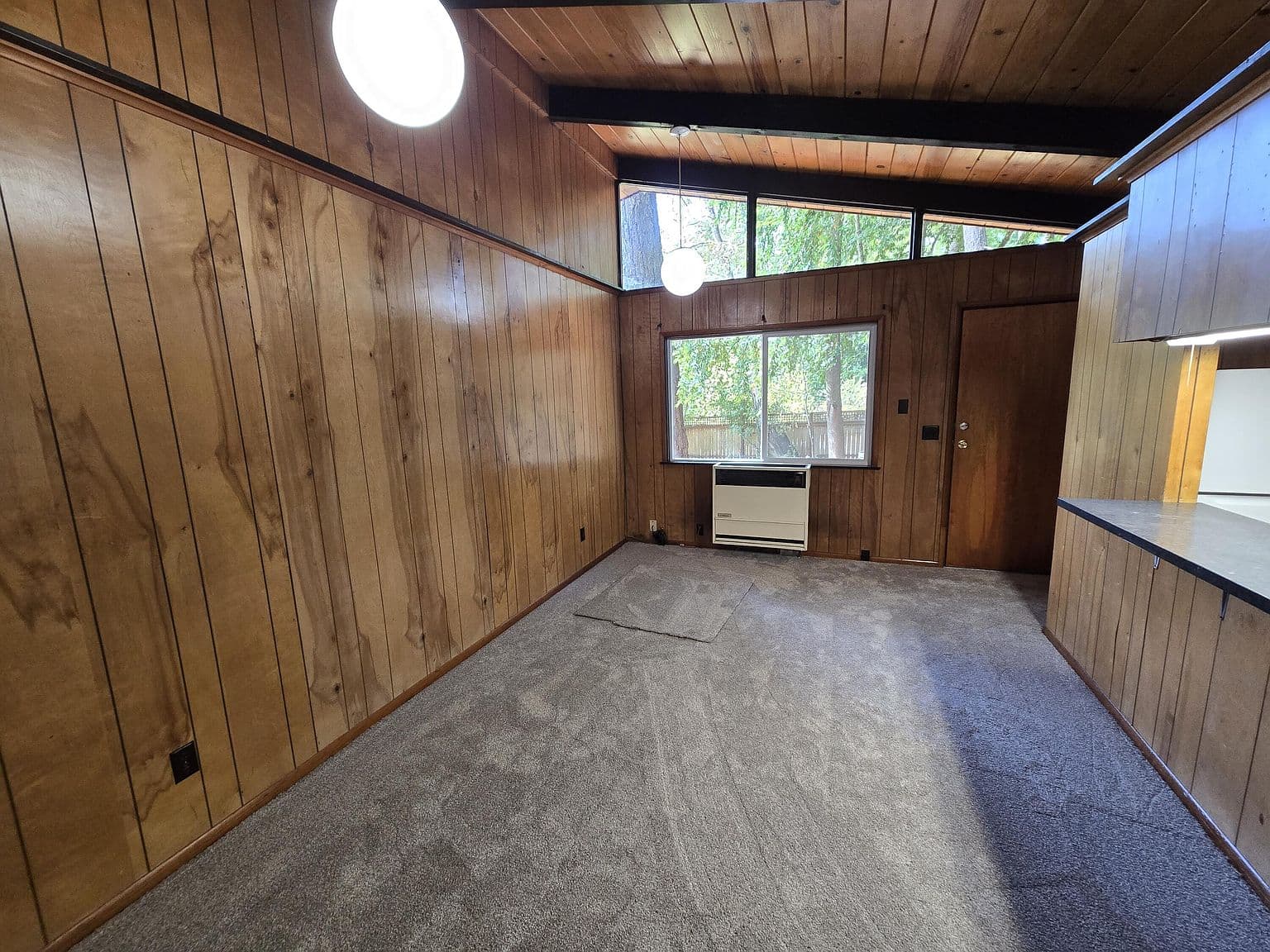 6400 Avenue Of The Giants St, Miranda, CA, 95553 - 5