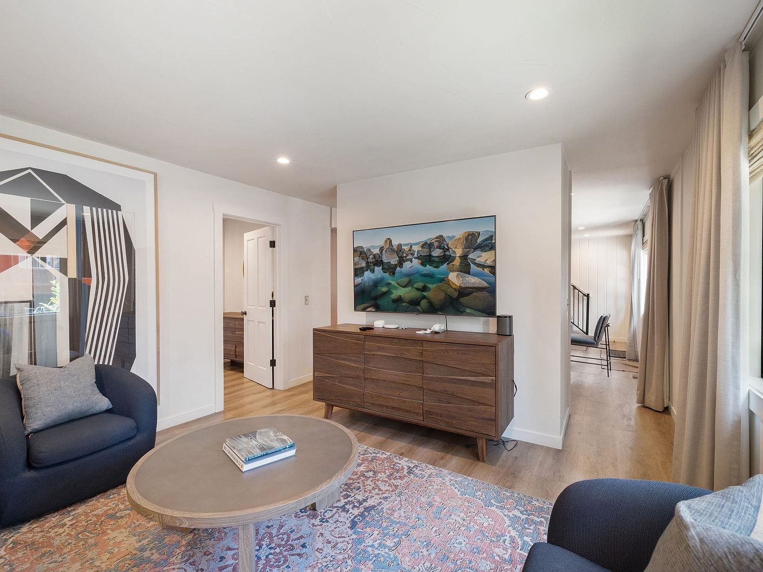 8689 Rainbow Ave, Kings Beach, CA, 96143 - 3