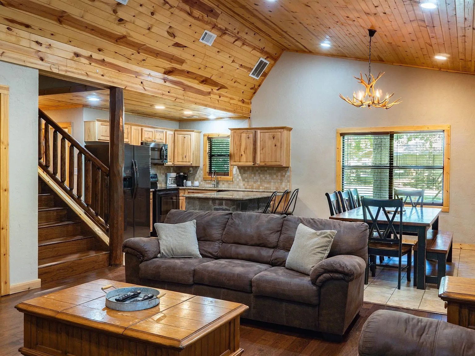 172 Cedar Creek Cir, Broken Bow, OK 74728 - 5