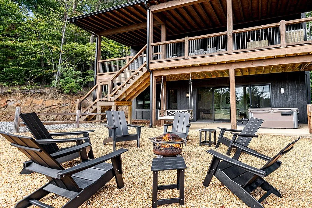 351 S Dream Catcher, Blue Ridge, GA 30513 - 4