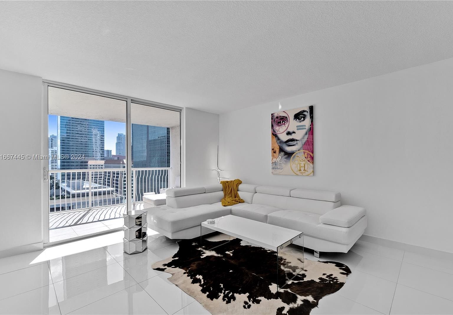 1200 Brickell Bay Dr APT 2017, Miami, FL 33131 - 5